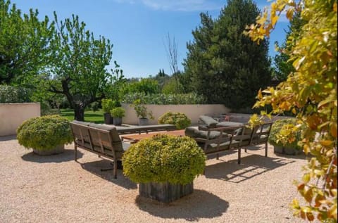 Maison familiale avec piscine Apartment in Aix-en-Provence