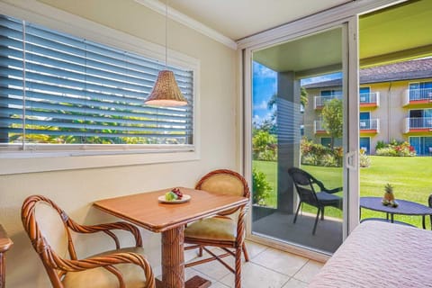 Islander on the Beach 115 Apartment in Waipouli Beach