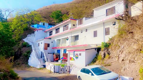 The Destination home stay and cafe Vacation rental in Himachal Pradesh