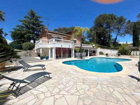 Magnifique villa mougins Villa in Valbonne