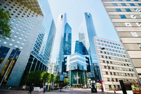 Day, Neighbourhood, Location