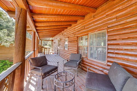 Pine Mountain Club Log Cabin with Resort Amenities! Maison in Pine Mountain Club