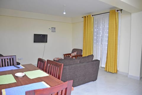 Communal lounge/ TV room, TV and multimedia, Living room, Seating area