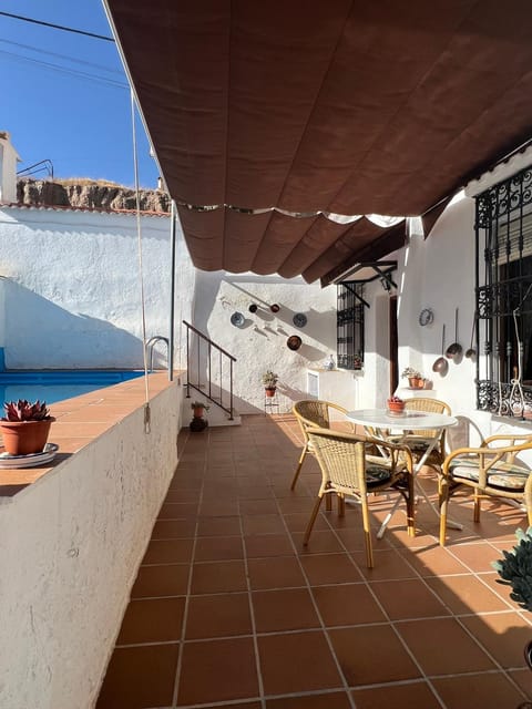 Patio, Balcony/Terrace