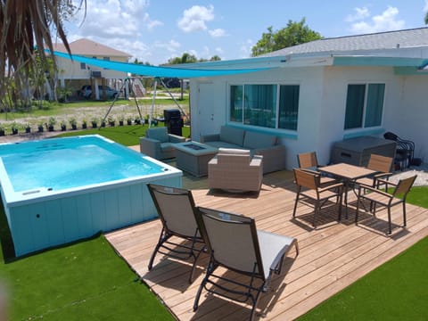 Patio, Pool view, sunbed