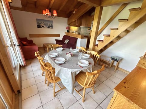 Appartement 3 Pièces + Mezzanine, 7 couchages, 2 Balcons, Parking - FR-1-597-177 Apartment in Combloux