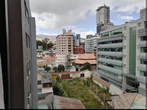 Espectacular departamento 3 habitaciones cerca teleférico Apartment in La Paz