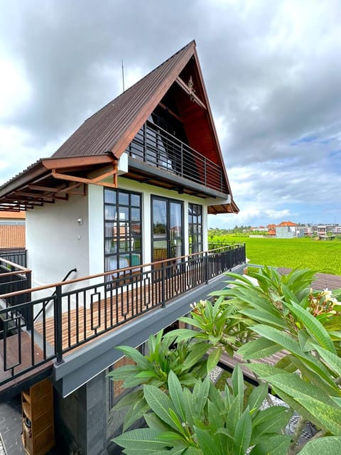 Property building, View (from property/room), Balcony/Terrace