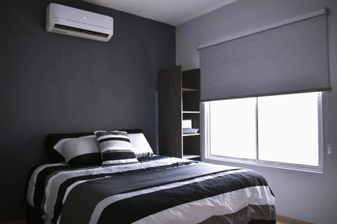 Bed, Photo of the whole room, Bedroom, air conditioner