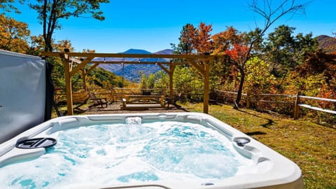 Hot Tub, Mountain view