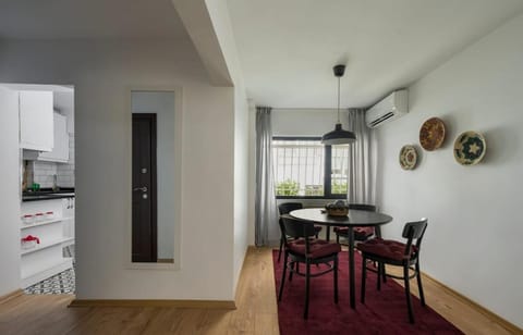 Charming Cozy 2bed1bath Shoreline Bebek! #95 Apartment in Istanbul