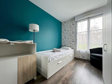 Le Genets 27 - Appartement pour 6 à 10 mins de Disneyland Paris Apartment in Bussy-Saint-Georges