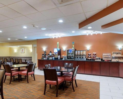 Quality Inn Hotel in Woodlawn