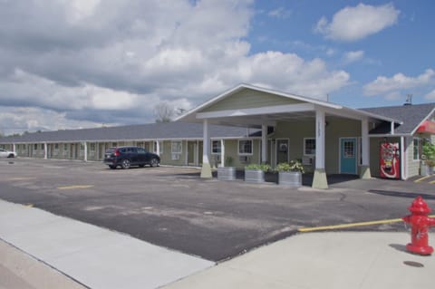 Property building, Facade/entrance