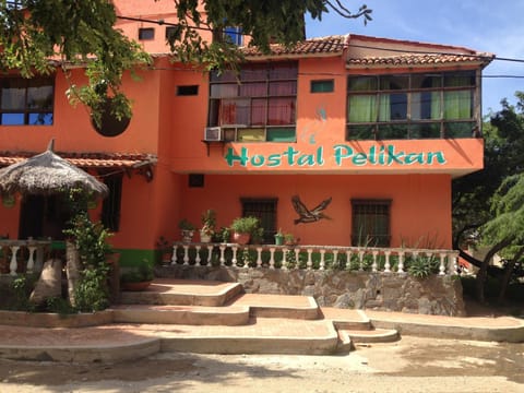 Hostal Pelikan Taganga Alojamiento y desayuno in Taganga