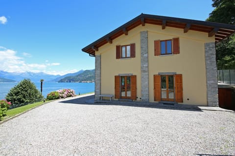 Property building, Natural landscape, Lake view