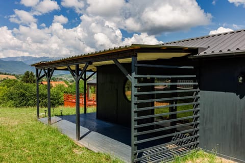 SkyAtlas Hideaway House in Brașov County