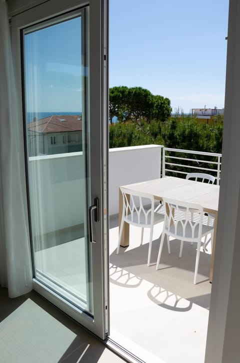 Day, Natural landscape, View (from property/room), Balcony/Terrace, Sea view