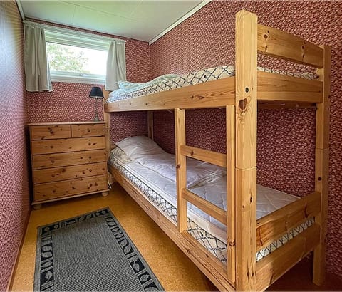 Bed, bunk bed