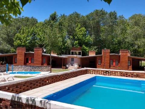 Property building, Day, Pool view, Swimming pool