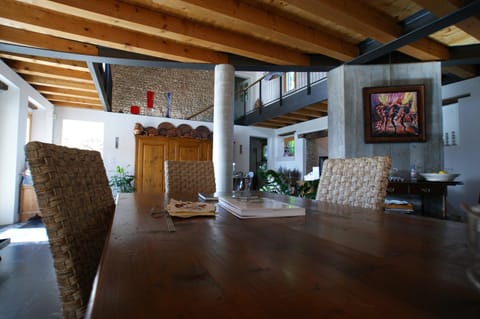 Communal lounge/ TV room, Lobby or reception, Decorative detail, Seating area