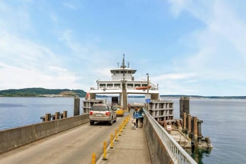 Adventure Awaits House in Anderson Island