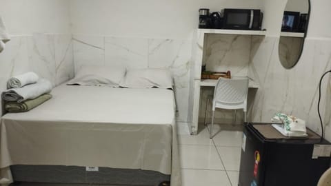 Bed, TV and multimedia, Photo of the whole room, Bedroom, minibar