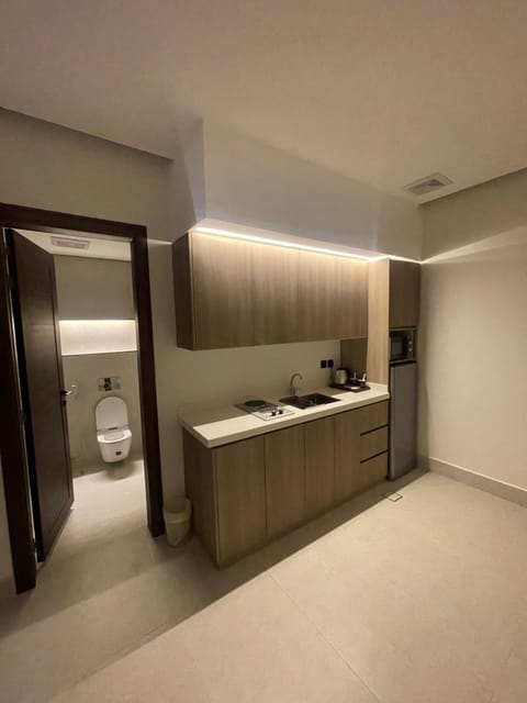 استديو غرفة وصالة بتصميم مميز حي السليمانية دخوُل ذكي Apartment in Riyadh