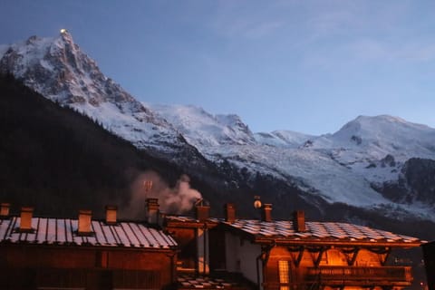 Patio, Winter, Garden, Balcony/Terrace, Mountain view