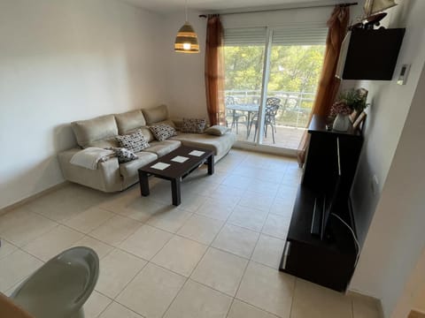 Apartamento Primera Línea de Mar con Piscina y Terraza en Miami Playa - ES-9-176 Apartment in Miami Platja