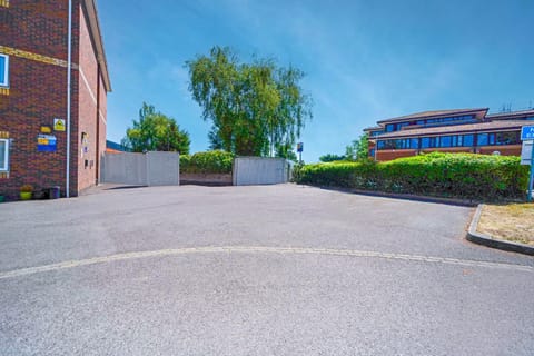 Property building, Parking