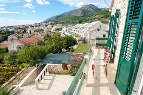 Balcony/Terrace, Seating area, Area and facilities