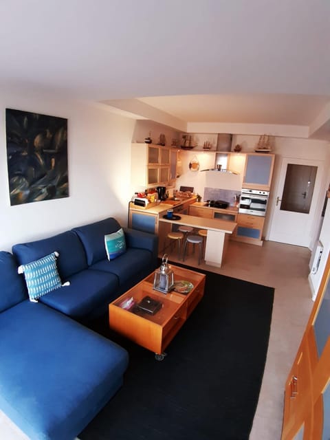 Theoule Beach Apartment in Mandelieu-La Napoule