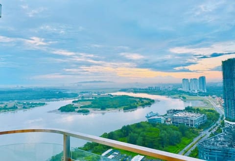 Nearby landmark, Day, Natural landscape, Bird's eye view, City view, Lake view, River view, Sea view