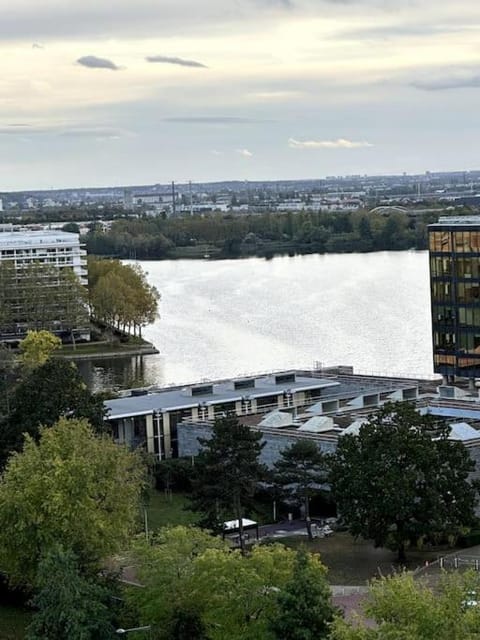 Superbe T4 Vue, Métro Commerces Apartment in Créteil