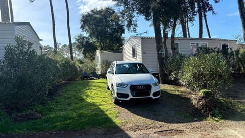 Garden view, Parking