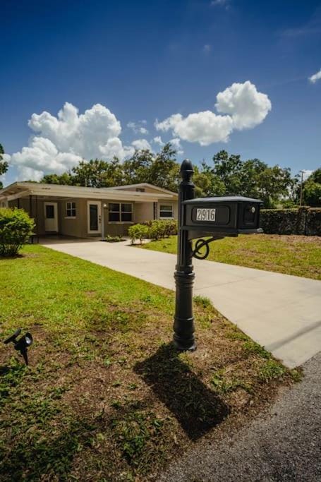 2 combined houses, walk to stadium House in Tampa