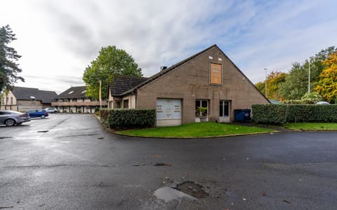 Property building, Street view, Parking