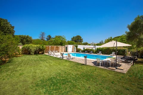 Garden, Garden view, Pool view, Swimming pool, sunbed