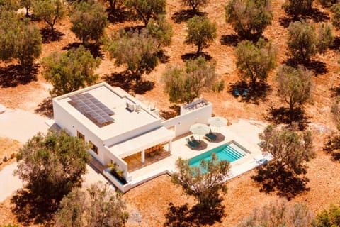 Property building, Natural landscape, Pool view