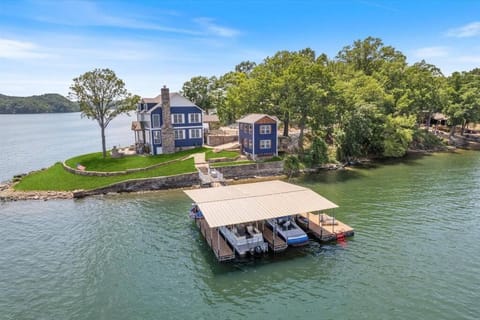 Lakefront 5BR 6BA Home and Cabin amazing views House in Lake of the Ozarks