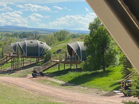 Property building, View (from property/room)