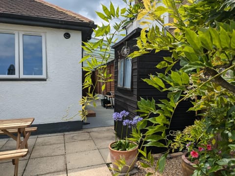 Balcony/Terrace, Garden view