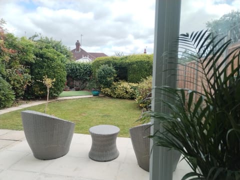 Garden, Balcony/Terrace