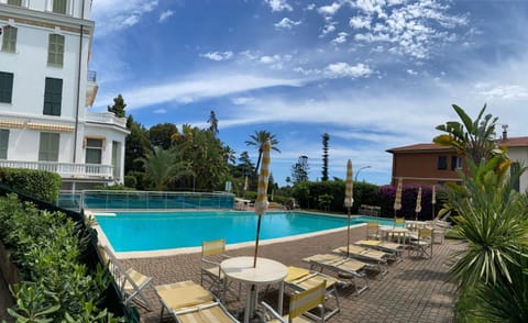 Garden, Pool view