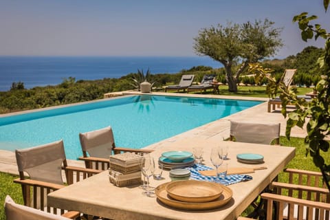 Delightful Kefalonia Villa - 5 Bedrooms - Panoramic Sea & Mountain Views Villa in Cephalonia