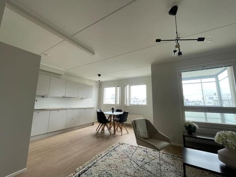 2 Br, Sauna, Group travel, Free Apartment in Helsinki