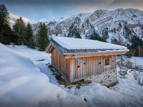 Property building, Winter