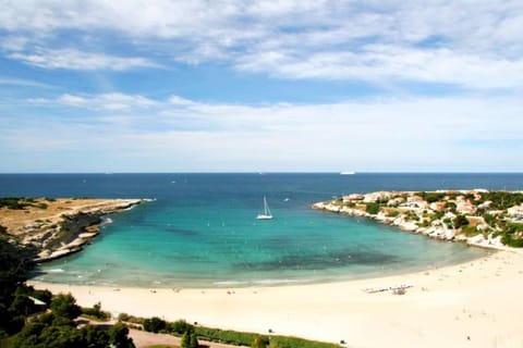 Nearby landmark, Beach