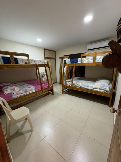 Bed, Photo of the whole room, Bedroom, bunk bed